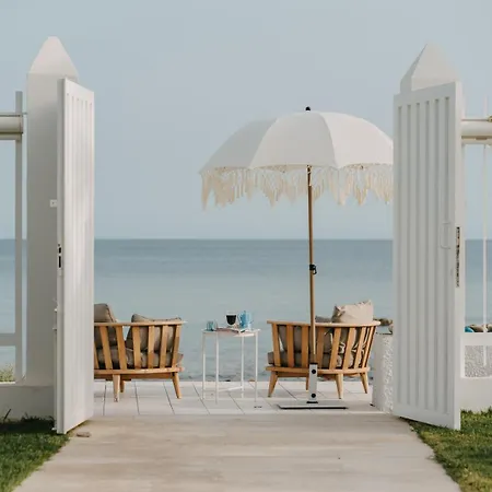 Holiday home Natoli Beach House & - Floriana Finale