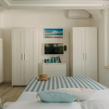 Natoli House & - Floriana Finale